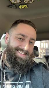 William Hanson How to Eat Taco