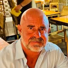 From no swimming to triathlon: How resilience and grit helped me succeed.