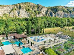 Un nouveau samedi de contestation en france. Camping La Plaine Yelloh Village In Ruoms
