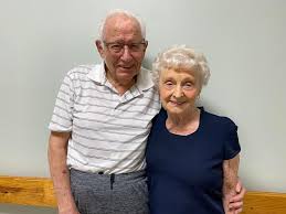 Artist showcases work at local nonprofit