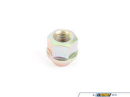 The lug nuts are glued to the rim prior to the race using a rubber cement type material. Twh9952r19 19mm 12x1 5 Turner Yellow Zinc Coated Race Wheel Nut Turner Motorsport