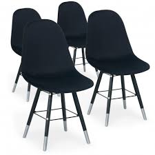 Ne convient pas à des personnes de forte corpulence. Lot De 4 Chaises Scandinaves Velours Noir Ronn Pas Cher Scandinave Deco