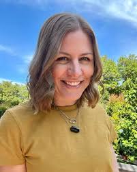 Natalie Alderson's Instagram, Twitter & Facebook