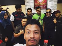 Faizal tahir was a contestant in the reality television show, one in a million. Faizal Tahir On Twitter Salaam To The New Faithmen Of The Faithfulmusicmy Family Welcome Caliphbuskers Iamfaithmen