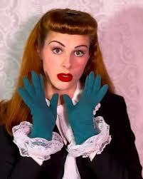 🎶Don't tell me the lights aren't shining any place but there!🎶 This  recreation has been in the works for a while now and I'm so glad I can  finally share it! This