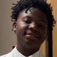 Esha Scott's Instagram, Twitter & Facebook