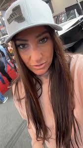 Renee Hux's Instagram, Twitter & Facebook