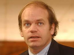 Senador Walker pide al Gobierno más recursos para peritajes en casos de  abusos sexuales