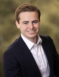 Michael Lynd's Instagram, Twitter & Facebook