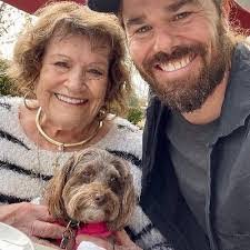 Alysha Chapman's Instagram, Twitter & Facebook