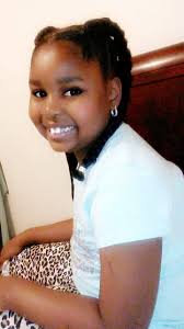 I have a question. Do profoundly autistic children have a 'look'? My mother  used to say, autistic children are always beautiful. Now l have a beautiful  autistic granddaughter. She has a round