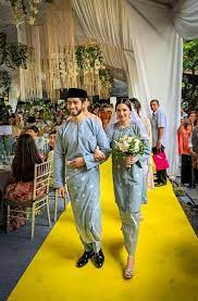 Untuk jenis burung ini yaitu ditandai dengan pada bagian bulunya yang. Songket Untuk Nikah Muslim Wedding Dresses Muslimah Wedding Muslimah Wedding Dress