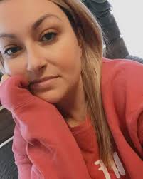 Last night the internet stopped working so i spent a few hours with my  family, they seem like good people.