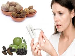 A common name for this herb in ayurvedic medicines for hair growth is muskroot or the indian spikenard. à¤˜à¤° à¤¬ à¤  à¤— à¤œ à¤– à¤ªà¤¡ à¤ªà¤° à¤¬ à¤² à¤‰à¤— à¤¨ à¤• à¤² à¤¯ à¤•à¤° à¤¯ à¤†à¤¯ à¤° à¤µ à¤¦ à¤‰à¤ªà¤š à¤° Hair Care Tips à¤˜à¤° à¤¬ à¤  à¤— à¤œ à¤– à¤ªà¤¡ à¤ªà¤° à¤¬ à¤² à¤‰à¤— à¤¨ à¤• à¤†à¤¯ à¤° à¤µ à¤¦ à¤‰à¤ªà¤š à¤° Hindi Boldsky