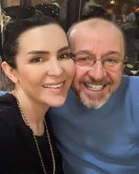 Selin Cigerci Kimdir Selin Cigerci Erkek Hali Prusa Haber 2020 Kina Babalar Deri