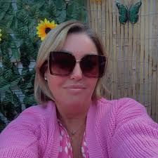 Vicki Crooks (@vicki.crooks3) • Facebook, Connect with friends