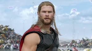 Out of all the avengers stars, chris hemsworth had the easiest time selling his character to the world. Chris Hemsworth Biografie Des Thor Darstellers