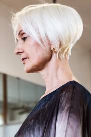 The simple, short hairstyle like the deep side part hairstyles make use of your thick hair to look elegant and trendy at the same time. Pin On Hairstyles
