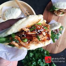 Have You Ever Had A Bao Bun Night These Chinese Steamed Buns Make The Perfect Dinner Treat With Sweet Mushrooms Pull In 2020 Hoisin Chicken Bao Buns Steamed Bao Buns