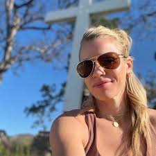 Hi! Does anyone make these? I'd love to keep the business local💜