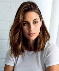 Dès idées coiffures pour toutes occasions. Sehr Langer Bis Kurzer Haarschnitt Haarschnitt Kurzer Langer Coupe Cheveux Epaule Coupe De Cheveux Coupe Cheveux Mi Long Brune