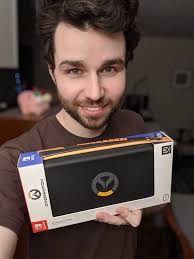 Daniel Fenner على X: "Giving away this Nintendo Switch Overwatch case!! All  you have do to enter is reply to this tweet and I will draw it in 48 hours.  Anyone can