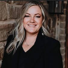 Sarah Withrow's Instagram, Twitter & Facebook