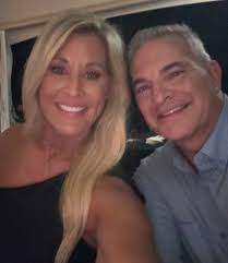 Today, I am incrediblely thankful to stand beside my mom and my  daughters—three generations united by strength, grace, and unconditional  love!!! 💕 Wishing all mothers a beautiful Mother's Day!! 🩷💞