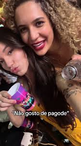 Nane (@nane_medeiros)