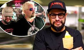 Food Network Star And Celebrity Chef Carl Ruiz Dies At Age 44 Celebrity Chefs Food Network Star Food Network Recipes