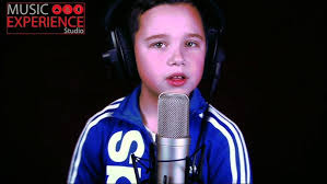 Rafael Kaffa zingt Happy (demo) bij Music Experience records