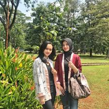 Batik pringan merupakan batik yang memiliki motif sederhana, selaras, dan pantas digunakan untuk siapa saja. Rencana Pengembangan Usaha Araina Halaman All Kompasiana Com