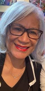 Lisa Bowdish's Instagram, Twitter & Facebook