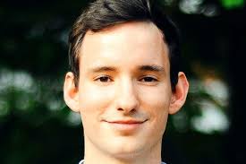 Jan-Lukas Schmitt (Grüne) will erneuerbare Energien schneller ausbauen