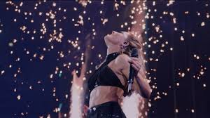 Was helene fischer anfasst, wird zu gold… eigentlich! Helene Fischer Flieger Live Die Arena Tournee Youtube
