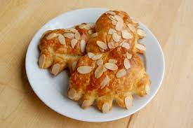 To make this almond bear claws pastry recipe. The Bear Claw Joe Pastry
