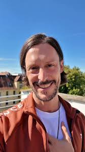 What a profound awakening retreat with my teacher, Eli Jaxon-Bear. His  transmission of love and truth is a gift beyond words. In the silence of  being, I've touched what matters the most: