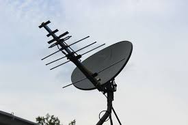 I Turned My Satellite Dish Into A Badass Hdtv Antenna In 2020 Hdtv Antenna Satellite Dish Diy Tv Antenna