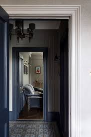 Tour A First Floor Apartment In A Victorian Villa That Oozes Sophisticated Style Apartment Style Living Etc Staircase Decor