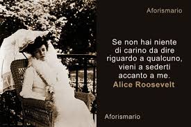 Parlare di corda in casa dell'impiccato. Frasi Sul Parlare Alle Spalle