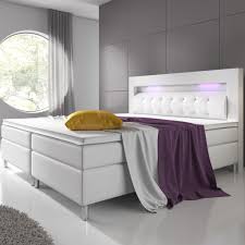 Schiebetürenschrank mit hochglanzfronten, boxspringbett mit bettkasten, zwei nachttische wenn sie dieses schlafzimmer bei uns bestellen, müssen sie sich nicht nachträglich noch um eine passende matratze bzw. Juskys Boxspringbett Montana 180 X 200 Cm Kaufland De