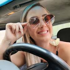 Sarah Botelho (@sarah_botelhoo)