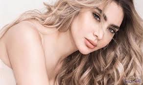 قمر اللبنانية في جلسة تصوير جريئة صور Beauty Hair Styles Long Hair Styles