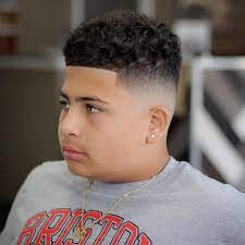 It looks great without needing any styling, making it a good choice for men who. Best Hairstyles For Round Faces For Men
