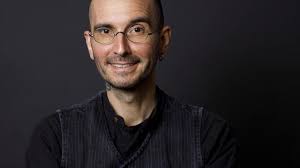 Von der Hand in den Mund