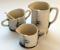 Hand Built Pottery Ideas For Beginners Happy Living Beginner Pottery Pottery Handbuilding Slab Pottery