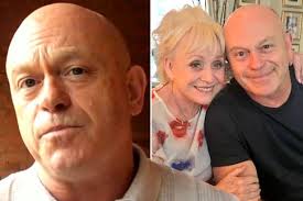 Since 2006 he has received international recognition for his award winning documentaries as an investigative. Barbara Windsor S Eastenders Son Ross Kemp Says He Ll Miss Her Always In Poignant Post Irish Mirror Online
