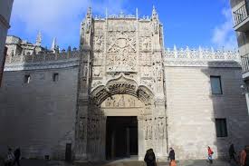 Las Postales De Valladolid Valladolid La Mirada Curiosa En 2020 Estatua De Colon Ciudad De Valladolid Museo Nacional De Escultura