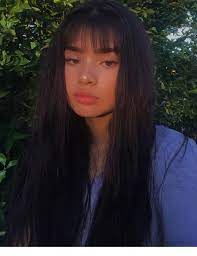 Bangs And Lipstick Chicladies Uk In 2020 Aesthetic Hair Medium Thin Hair Summer Haircuts