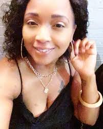 Tabitha Hoskins's Instagram, Twitter & Facebook